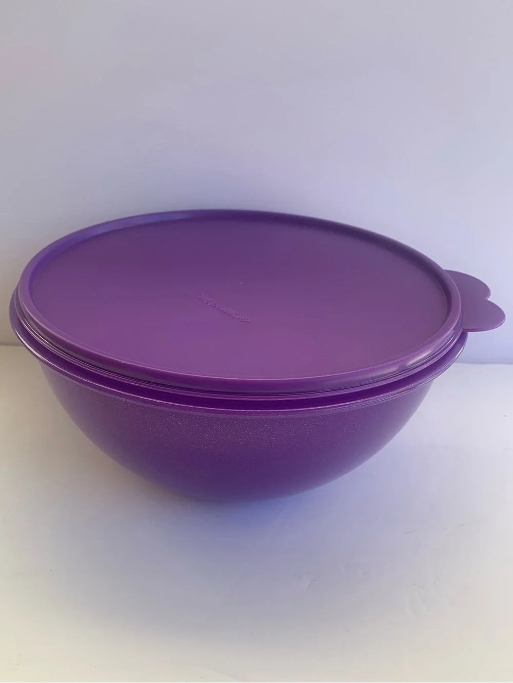 Tupperware Heritage Wonderlier Bowl 3L. (12 Cups) Purple Color